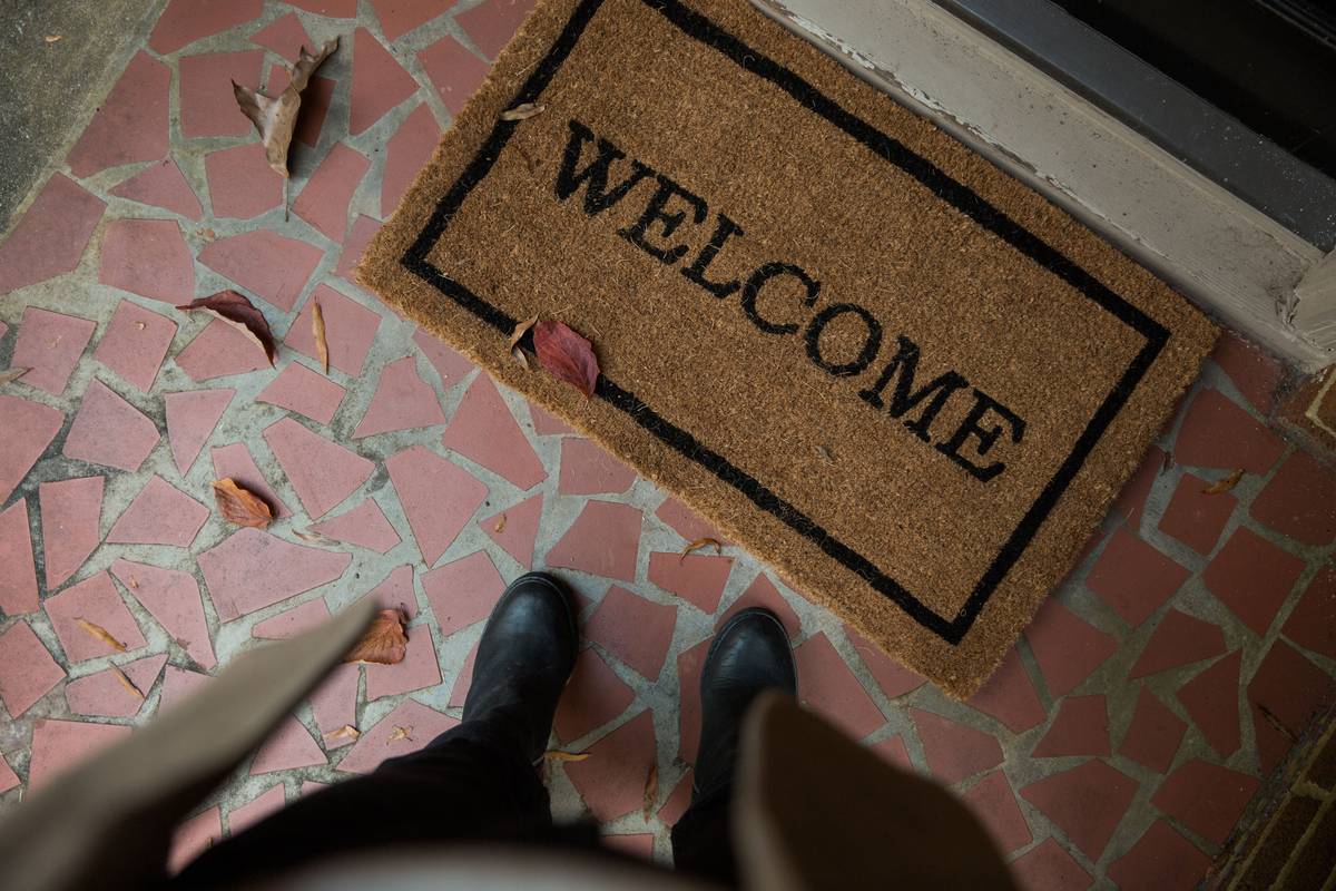 Should Doormats Be Inside or Outside? The Ultimate Guide to Placement, Function & Style